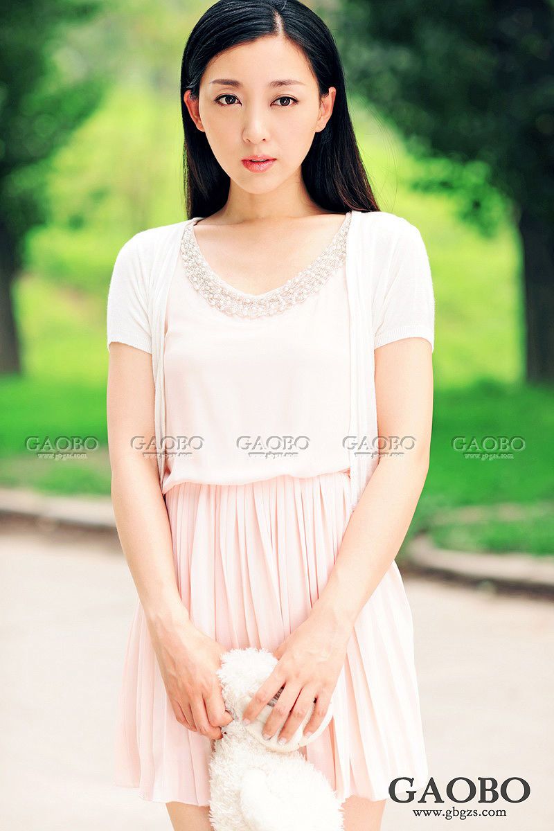 Jiang Hong Sexy and Hottest Photos , Latest Pics