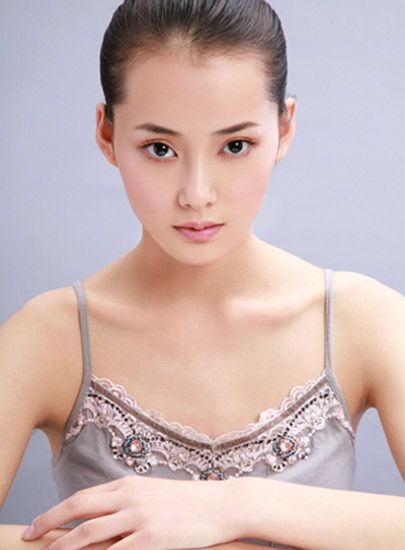 Biyun Chai Sexy and Hottest Photos , Latest Pics
