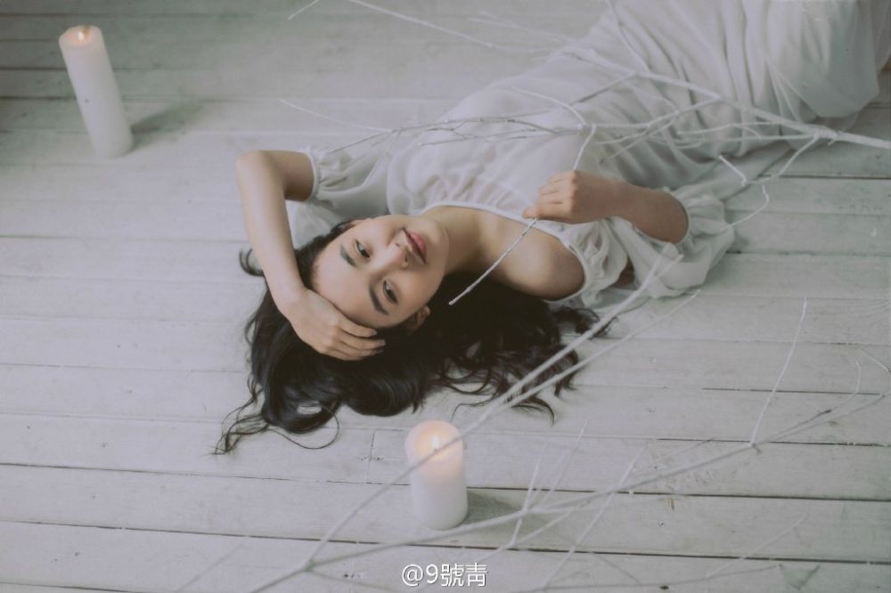 Qian Wu Sexy and Hottest Photos , Latest Pics