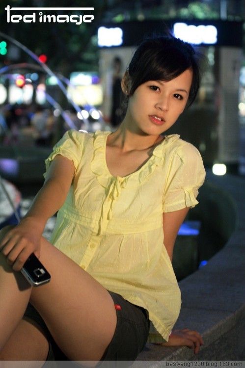 Yang Zou Sexy and Hottest Photos , Latest Pics