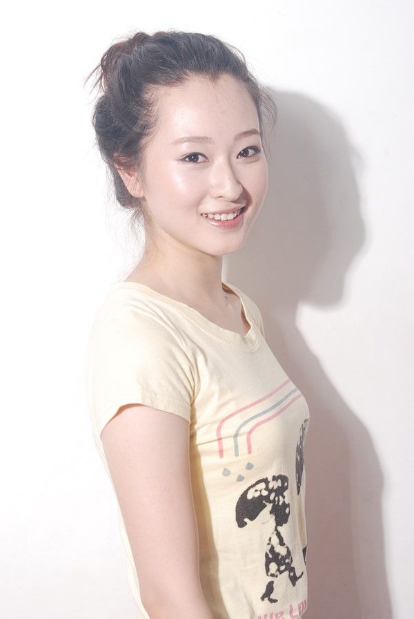 Xingchen Lyu Sexy and Hottest Photos , Latest Pics