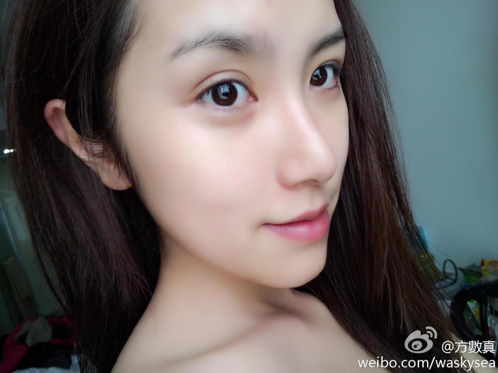 Viola Fang Sexy and Hottest Photos , Latest Pics