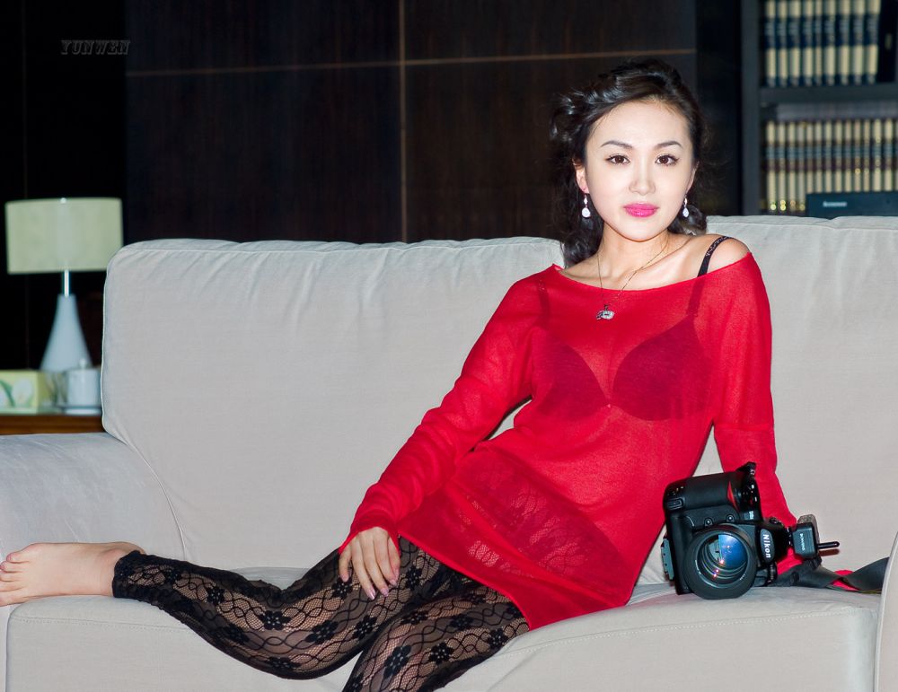 Yanbing Li Sexy and Hottest Photos , Latest Pics