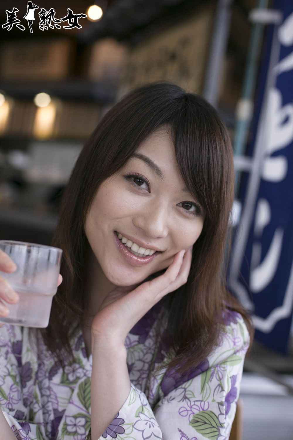 Akari Hoshino Sexy and Hottest Photos , Latest Pics