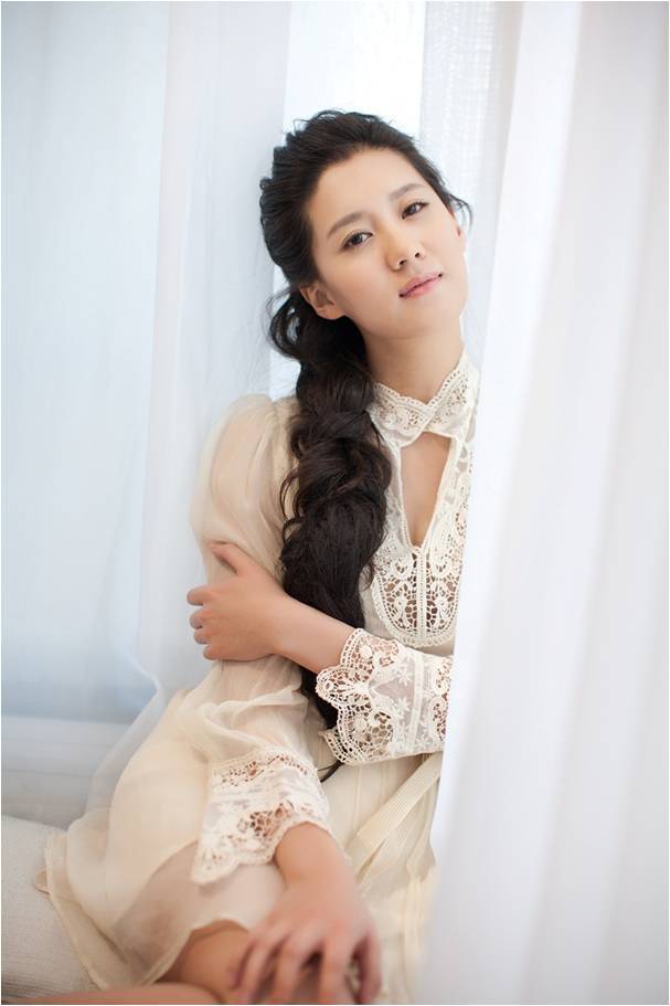 Qi Yang Sexy and Hottest Photos , Latest Pics