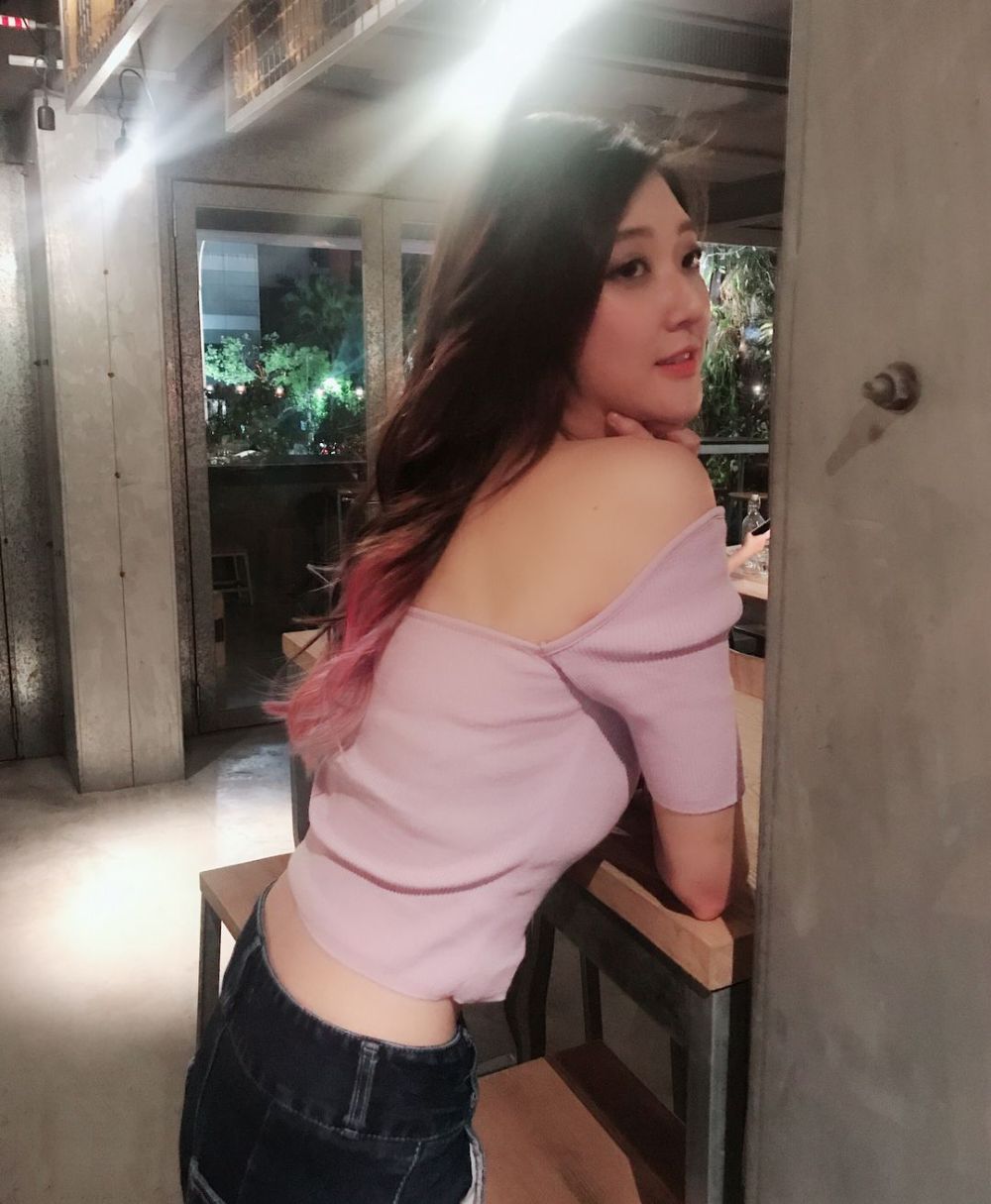 Shara Lin Sexy and Hottest Photos , Latest Pics