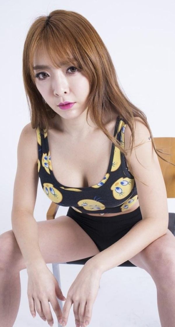 Cho-Hyun Park Sexy and Hottest Photos , Latest Pics