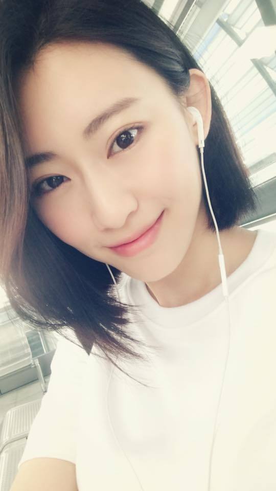 Angel Yi-Chi Ho Sexy and Hottest Photos , Latest Pics