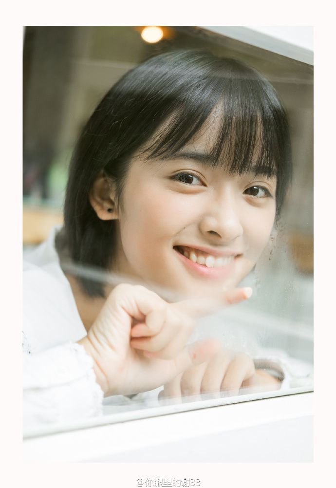 Shen Yue Sexy and Hottest Photos , Latest Pics