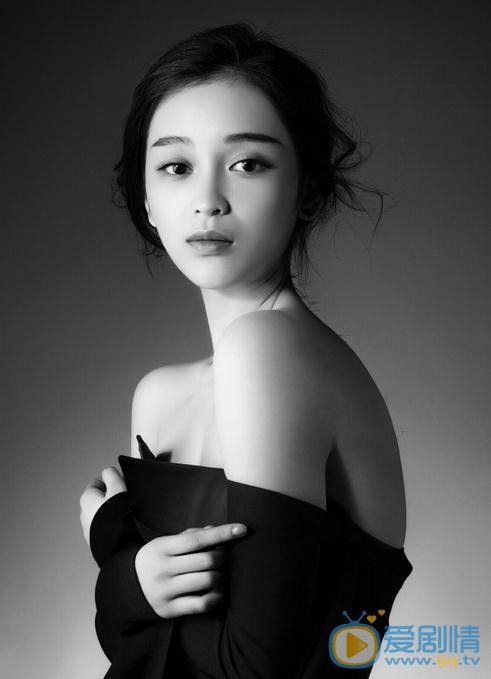 Yifei Wang Sexy and Hottest Photos , Latest Pics