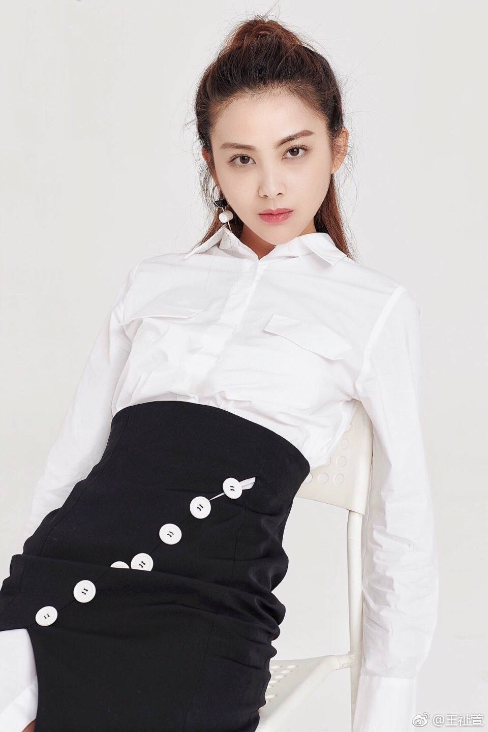 Zhixuan Wang Sexy and Hottest Photos , Latest Pics