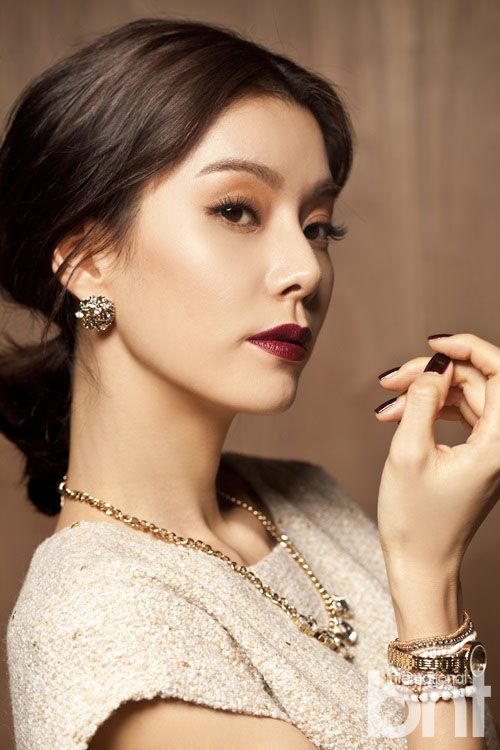 Ji-hyun Hwang Sexy and Hottest Photos , Latest Pics