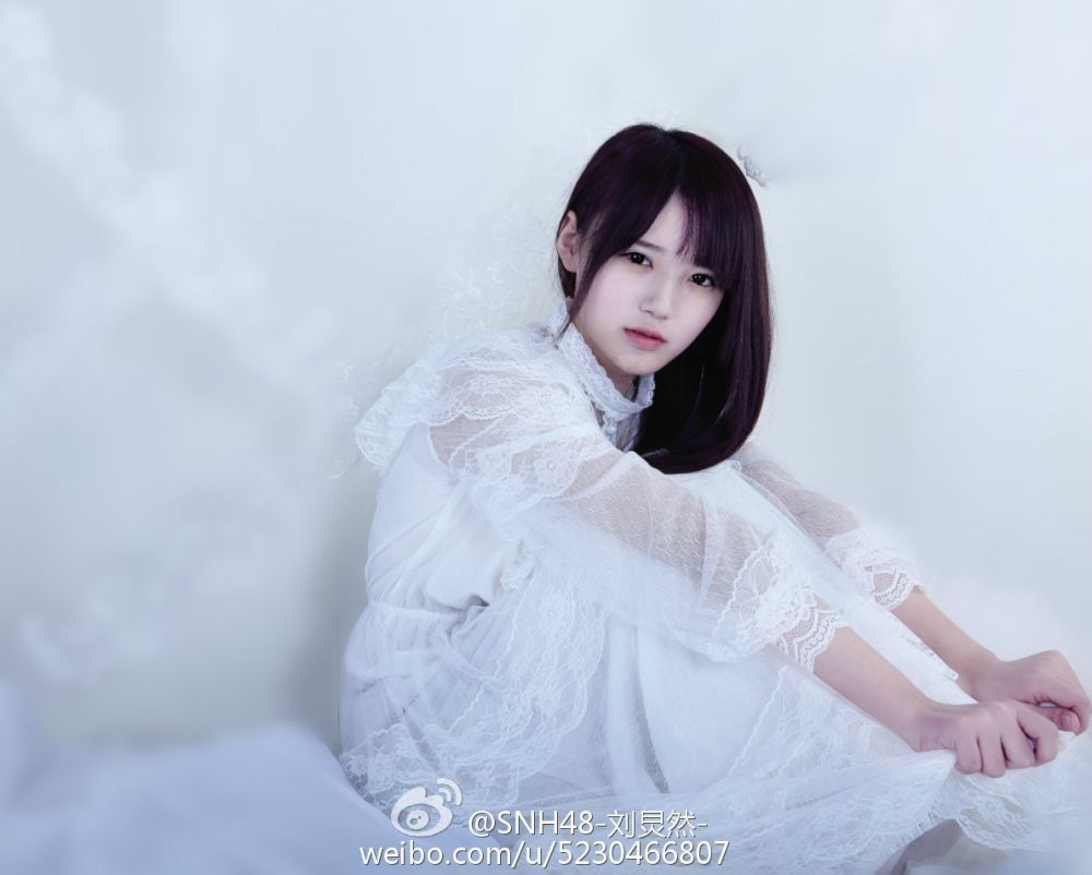 刘炅然 Sexy and Hottest Photos , Latest Pics