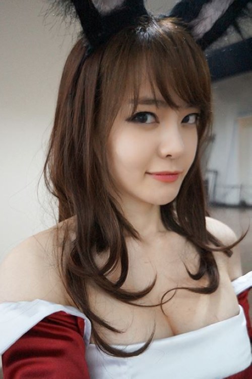 徐宥利 Sexy and Hottest Photos , Latest Pics