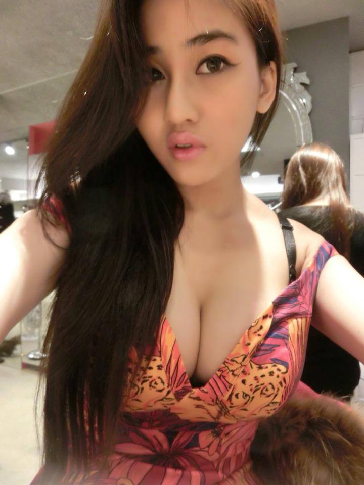 Genie Chen Sexy and Hottest Photos , Latest Pics