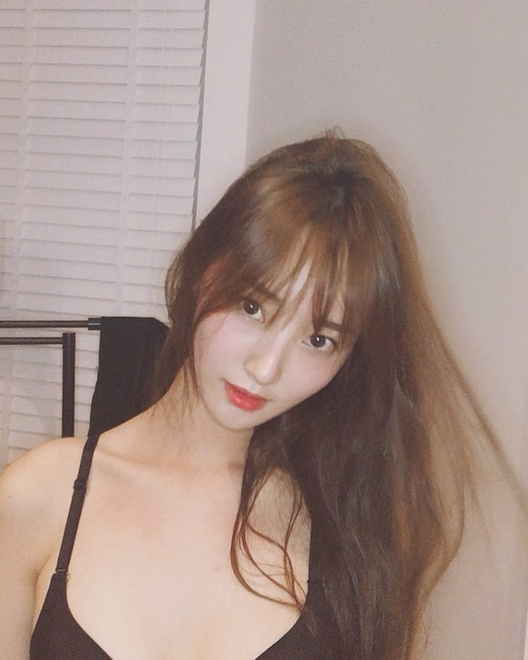 Bae Woo-Hee Sexy and Hottest Photos , Latest Pics