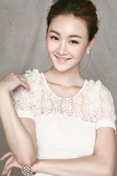 Qinglin Song Sexy and Hottest Photos , Latest Pics