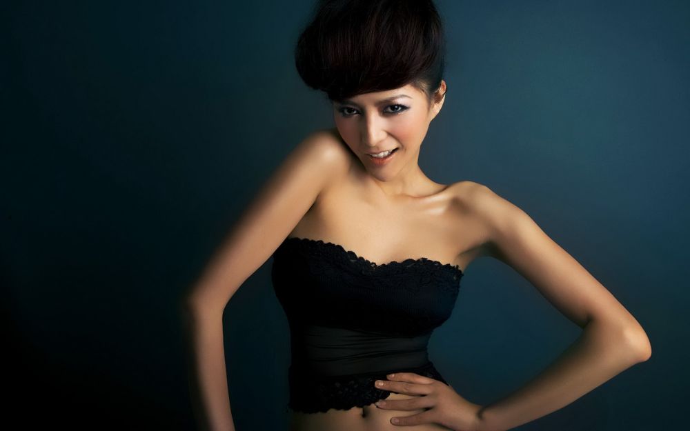 Yanfei Pan Sexy and Hottest Photos , Latest Pics