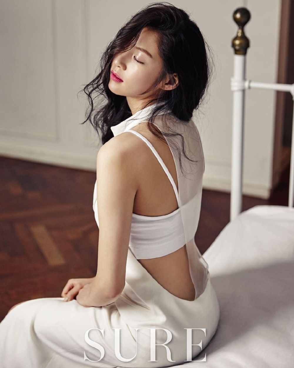 Gong Seung-Yeon Sexy and Hottest Photos , Latest Pics