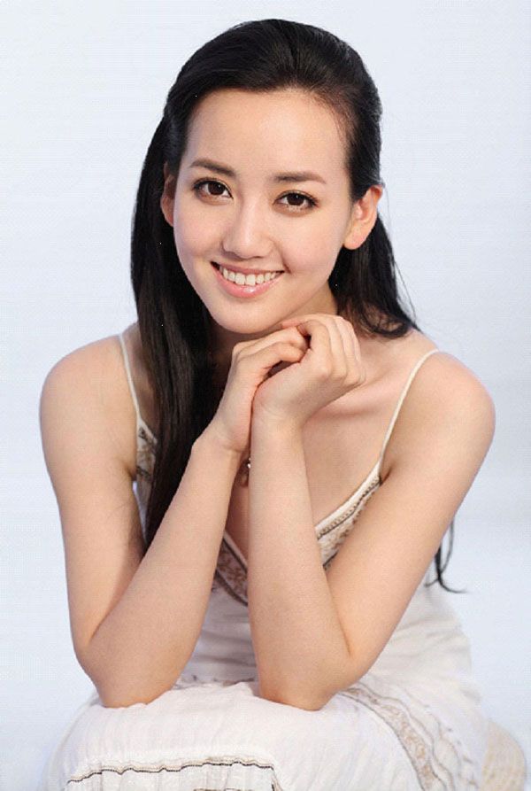 Yingyi Hu Sexy and Hottest Photos , Latest Pics