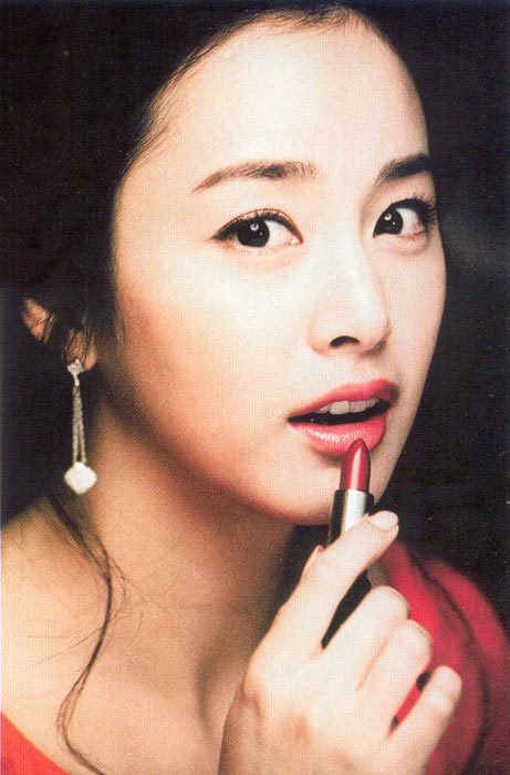 Kim Tae-hee Sexy and Hottest Photos , Latest Pics