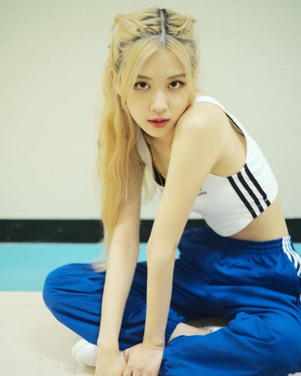 Rosé Sexy and Hottest Photos , Latest Pics