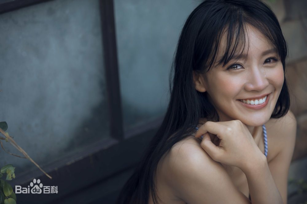 Yumi Chen Sexy and Hottest Photos , Latest Pics