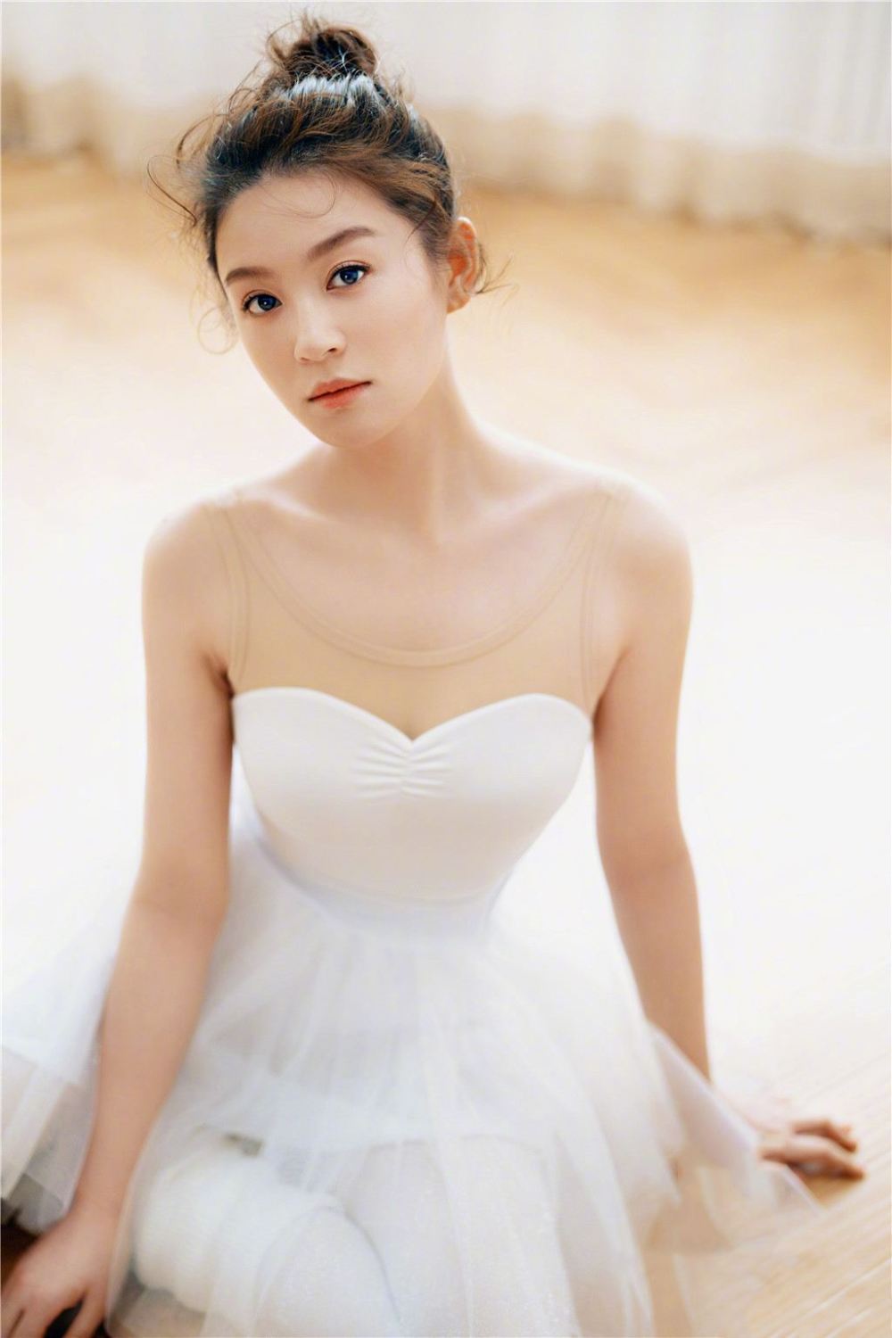 Yixuan Zeng Sexy and Hottest Photos , Latest Pics