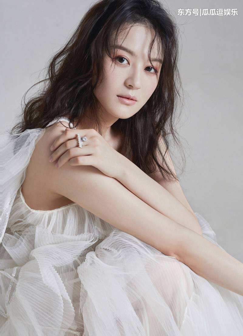 Yixuan Zeng Sexy and Hottest Photos , Latest Pics