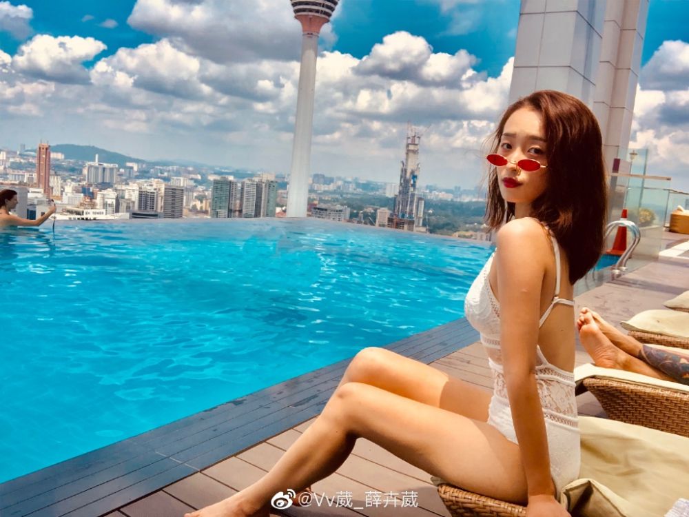 Huiwei Xue Sexy and Hottest Photos , Latest Pics