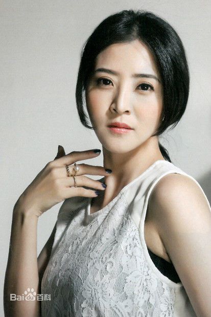 Sunny Li Sexy and Hottest Photos , Latest Pics