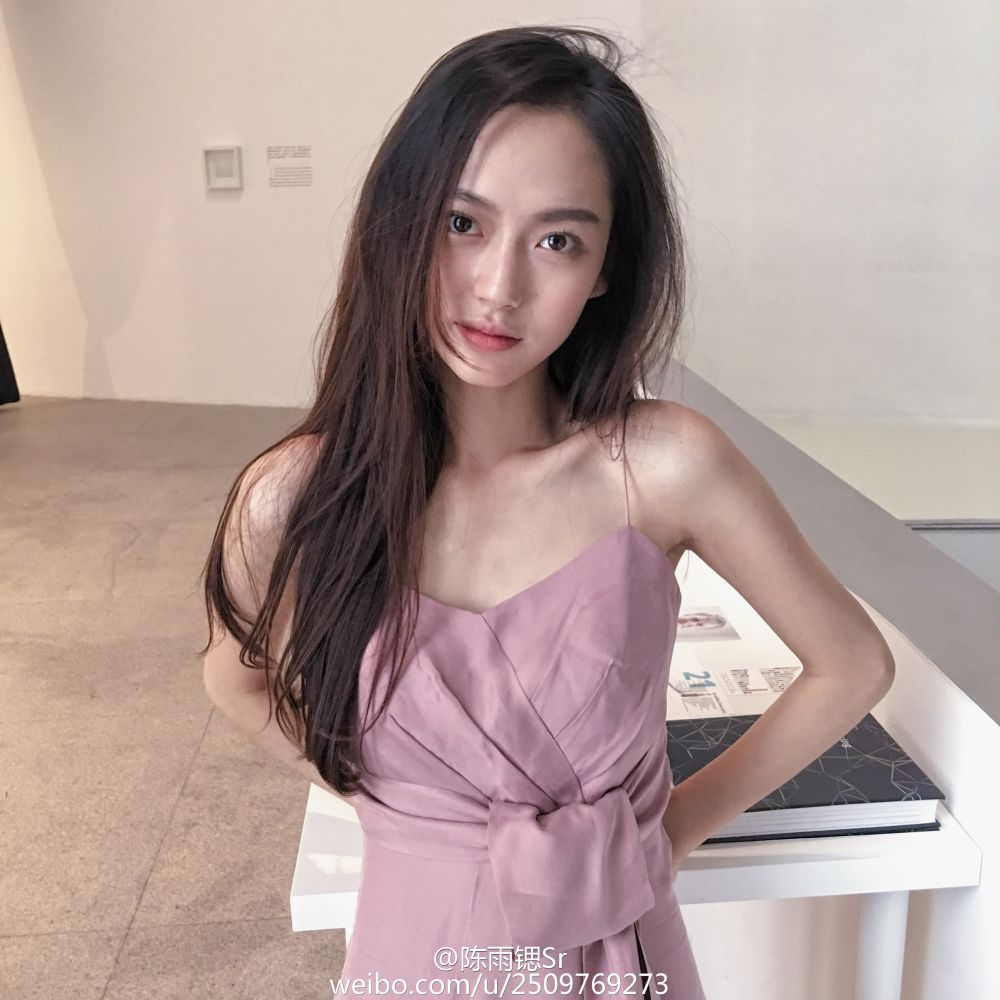 Yusi Chen Sexy and Hottest Photos , Latest Pics