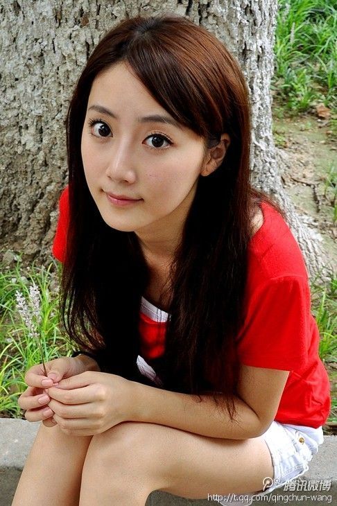 Mengli Wang Sexy and Hottest Photos , Latest Pics