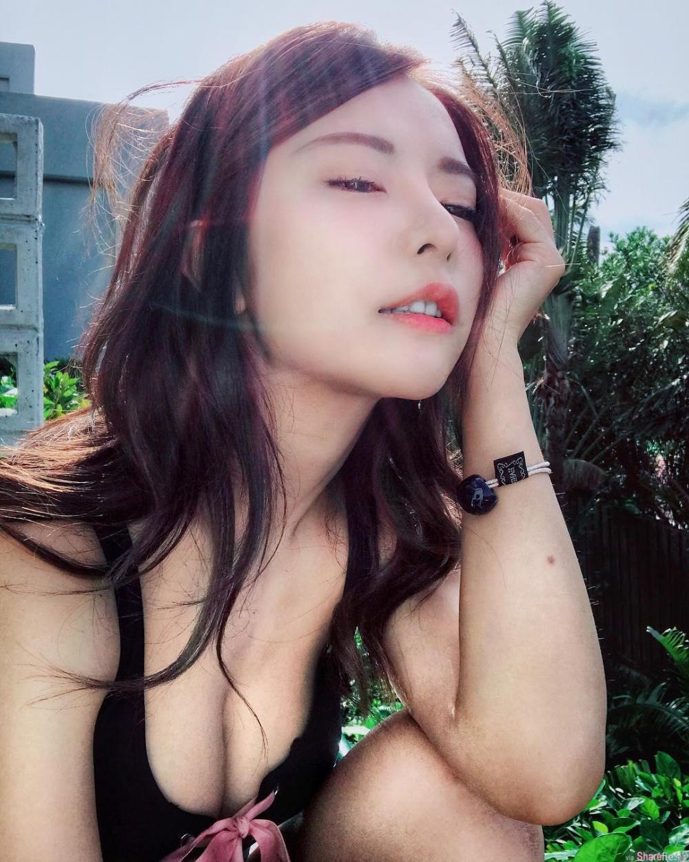 巫苡萱 Sexy and Hottest Photos , Latest Pics