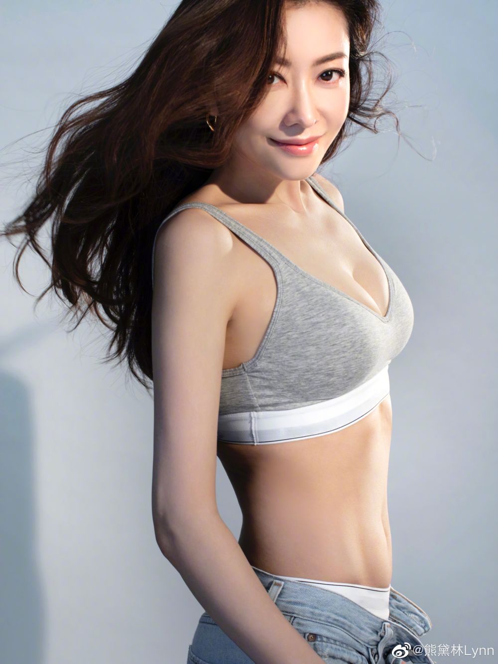 Lynn Xiong Sexy and Hottest Photos , Latest Pics