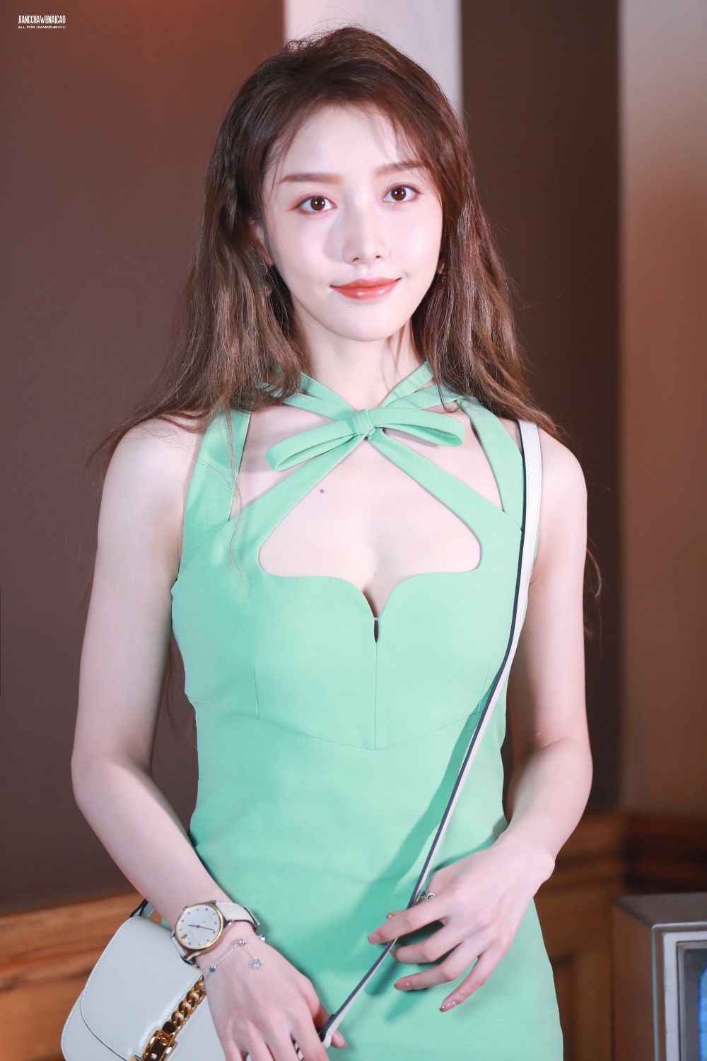 Zhenyu Jiang Sexy and Hottest Photos , Latest Pics
