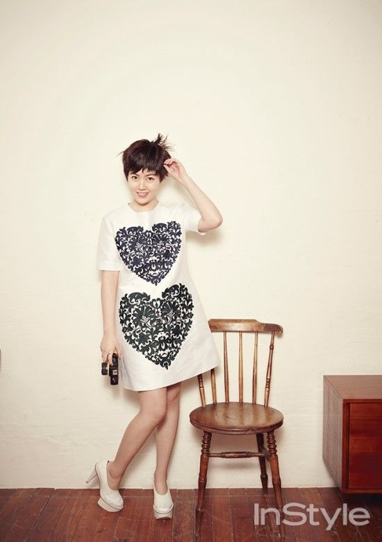 Shim Eun-kyung Sexy and Hottest Photos , Latest Pics