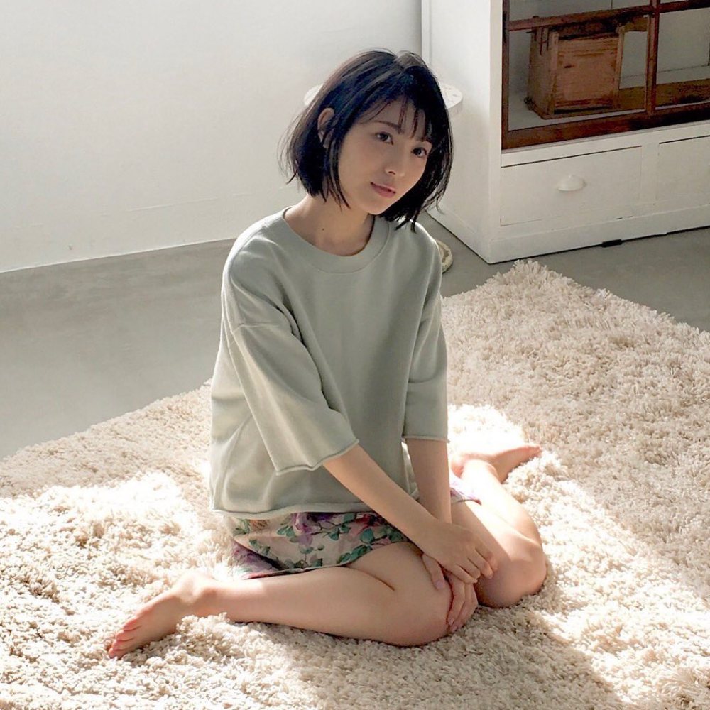Minami Hamabe Sexy and Hottest Photos , Latest Pics