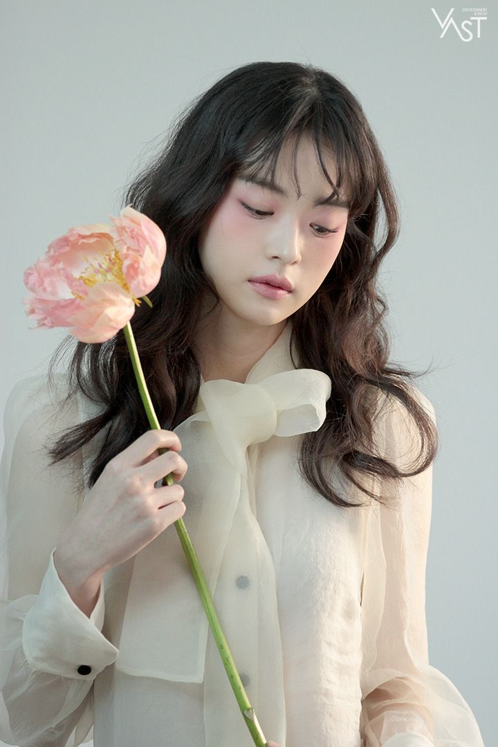 Shin Do-Hyun Sexy and Hottest Photos , Latest Pics