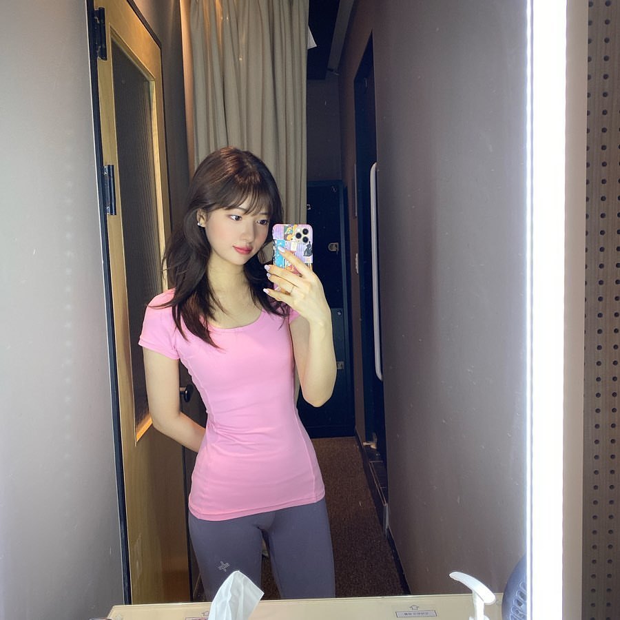 Soo Min Cho Sexy and Hottest Photos , Latest Pics
