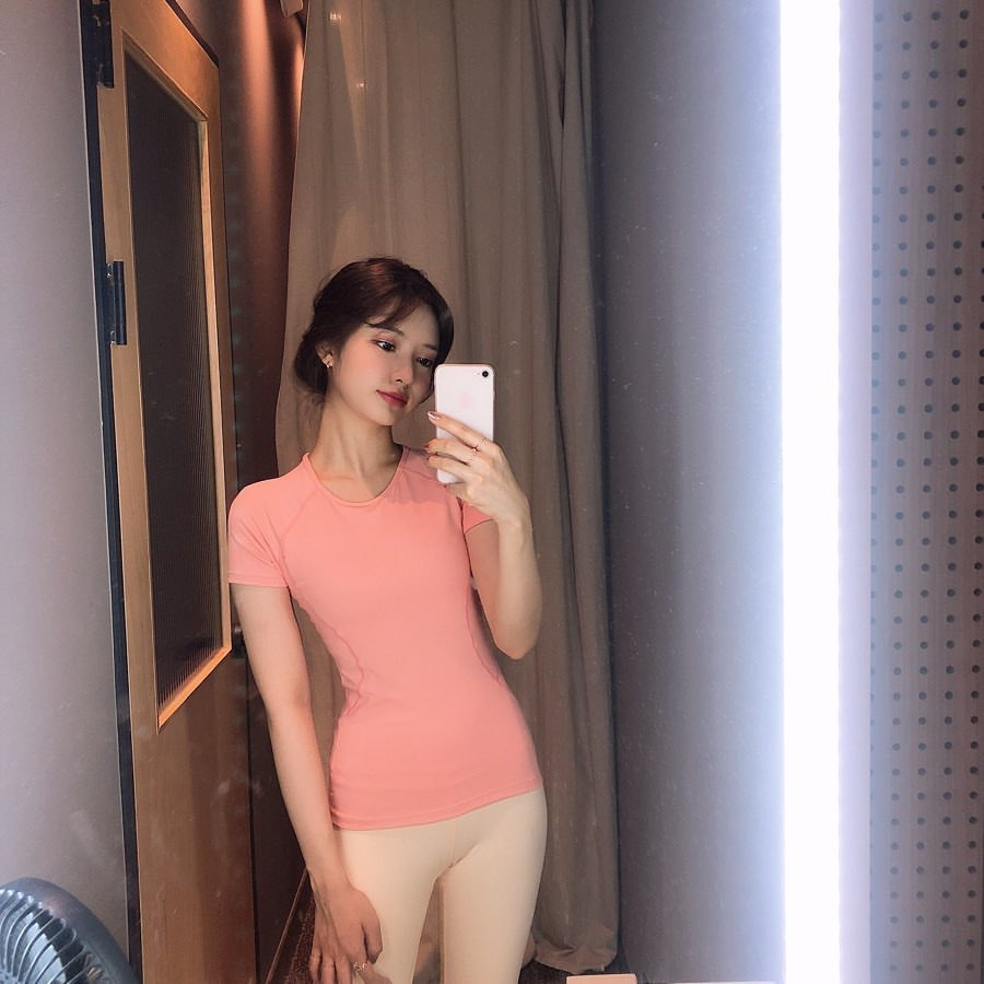 Soo Min Cho Sexy and Hottest Photos , Latest Pics