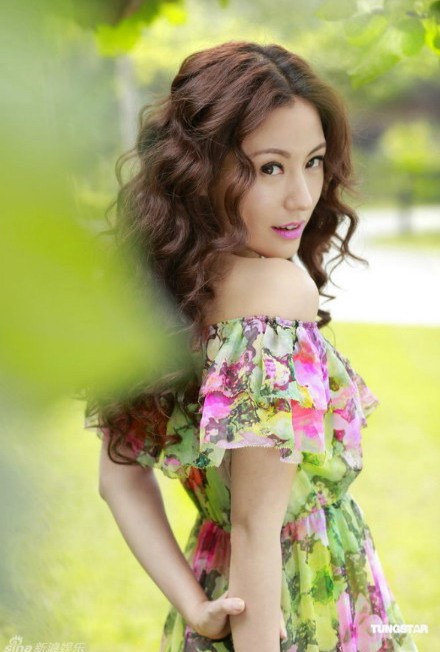 Annie Liu Sexy and Hottest Photos , Latest Pics