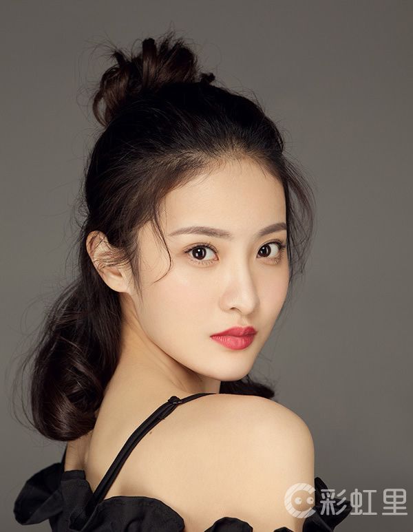 Yumeng Lai Sexy and Hottest Photos , Latest Pics