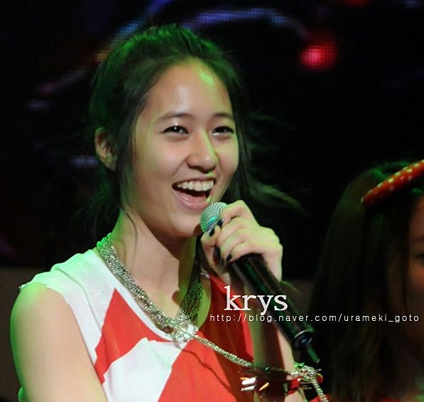 Krystal Jung Sexy and Hottest Photos , Latest Pics
