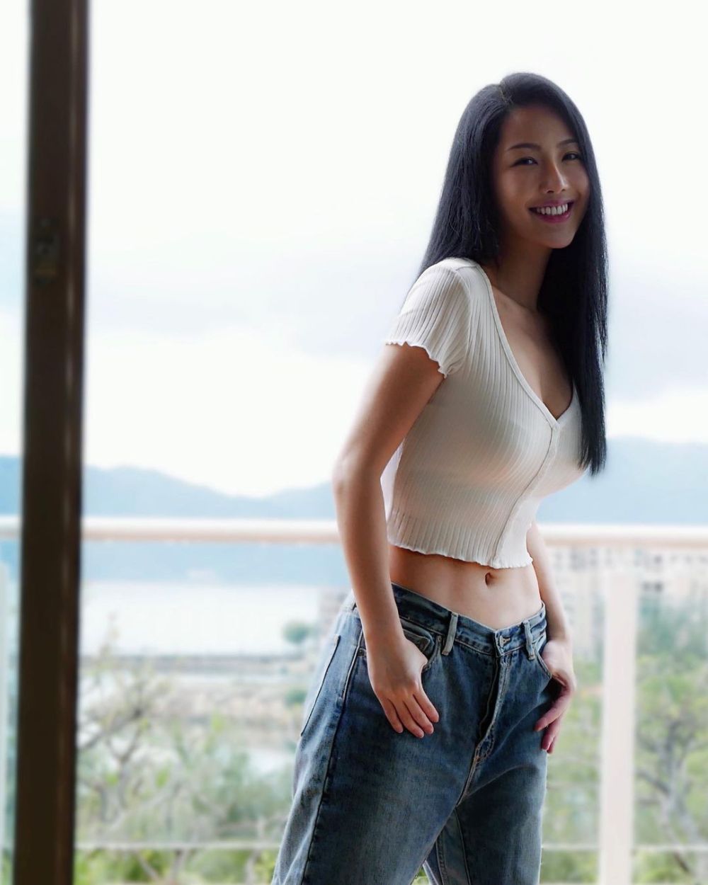 Anita Chui Sexy and Hottest Photos , Latest Pics