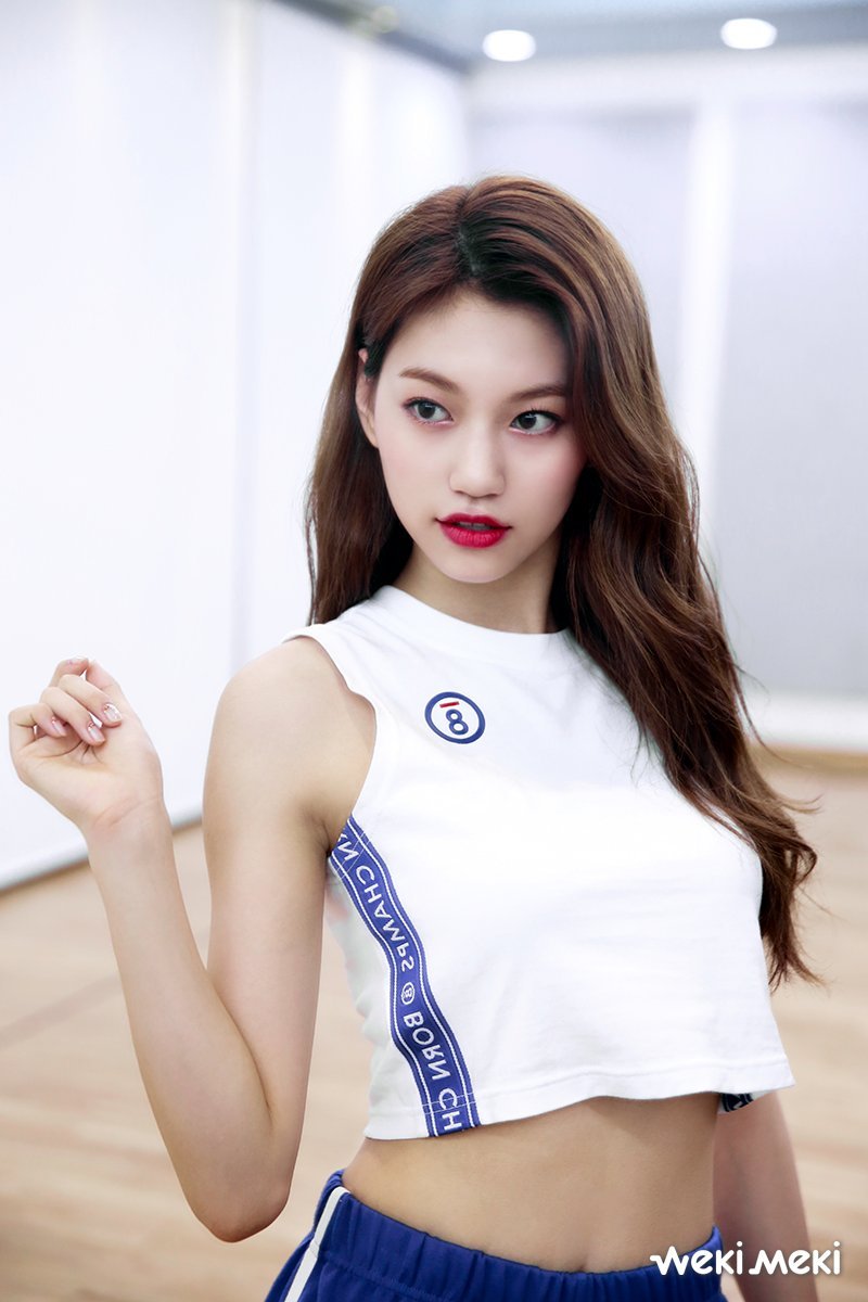 Do-Yeon Kim Sexy and Hottest Photos , Latest Pics