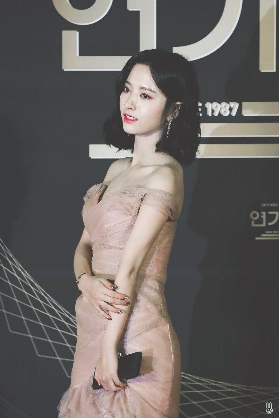 Kim Ji-yeon Sexy and Hottest Photos , Latest Pics