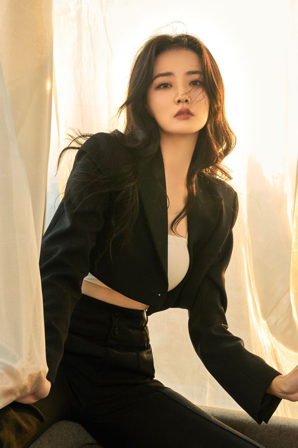 Lulu Xu Sexy and Hottest Photos , Latest Pics