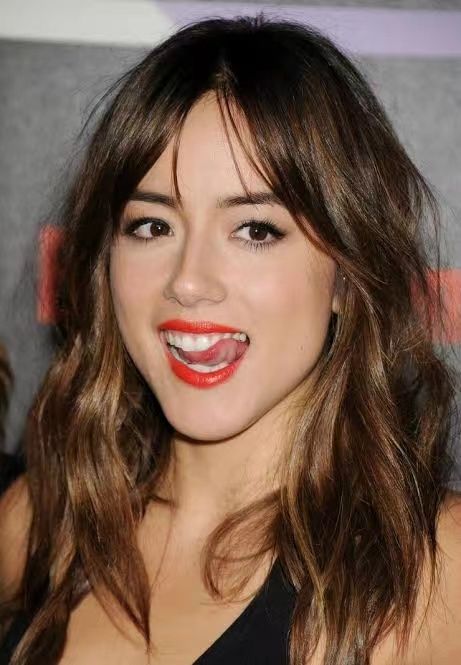 Chloe Bennet Sexy and Hottest Photos , Latest Pics