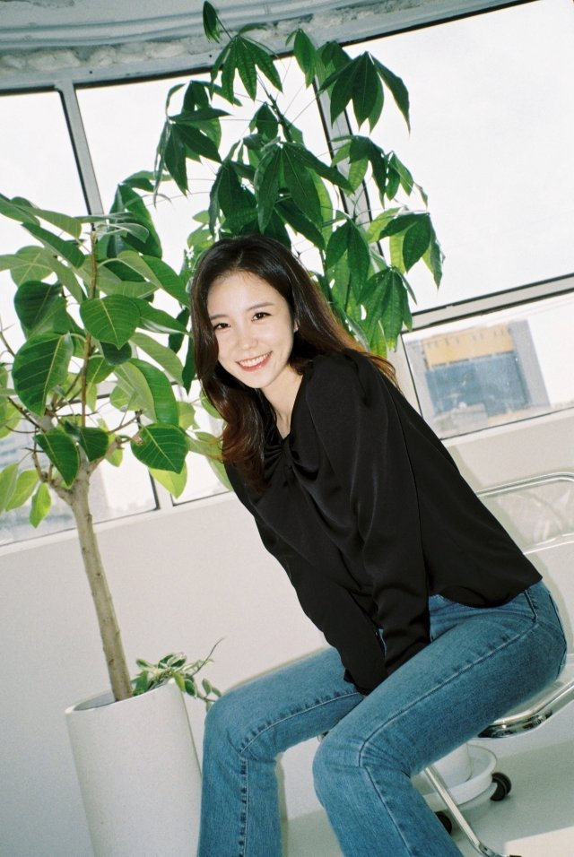 Jang Ye-won Sexy and Hottest Photos , Latest Pics